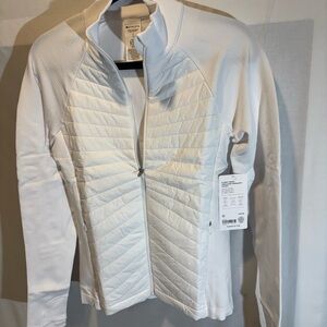 Athleta Flurry Force Primaloft Jacket / White Puffer Jacket